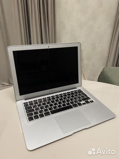 Apple MacBook Air 13