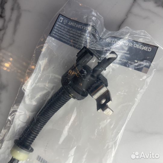 Клапан топливных паров 15+ Mustang 2.3 fr3z9g297h