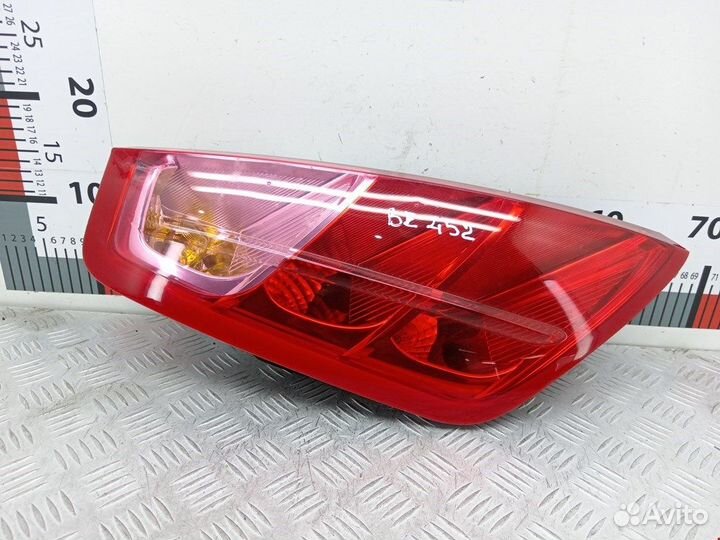Фонарь задний левый для Fiat Punto 3 (199/310)