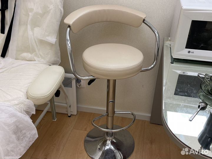 Стул высокий