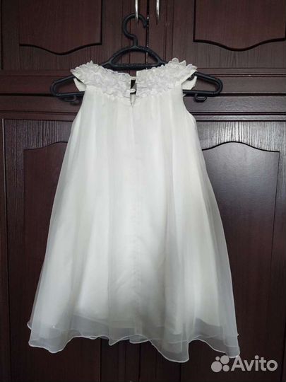 Платье белое для девочки
