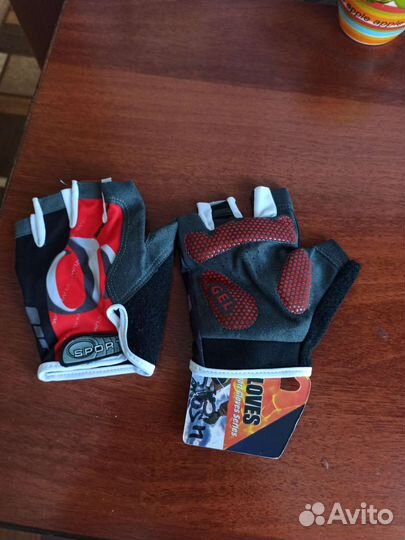 Велосипедные перчатки