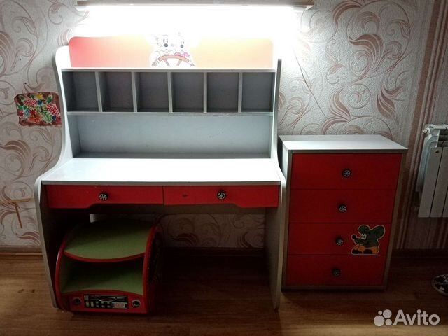 Письменный стол с комодом и тумбой