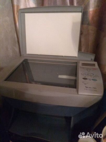 Мфу Принтер-сканер-ксерокс HP (цветной)