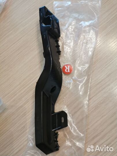 Кронштейн бампера Dodge Journey, Fiat Freemont