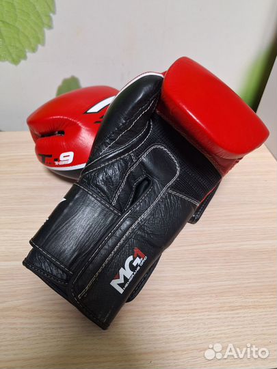 Боксерские перчатки RDX 14 oz