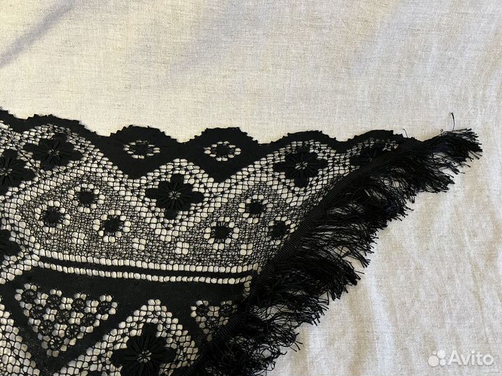 Шаль,платок, филейно-гипюрная вышивка, винтаж СССР