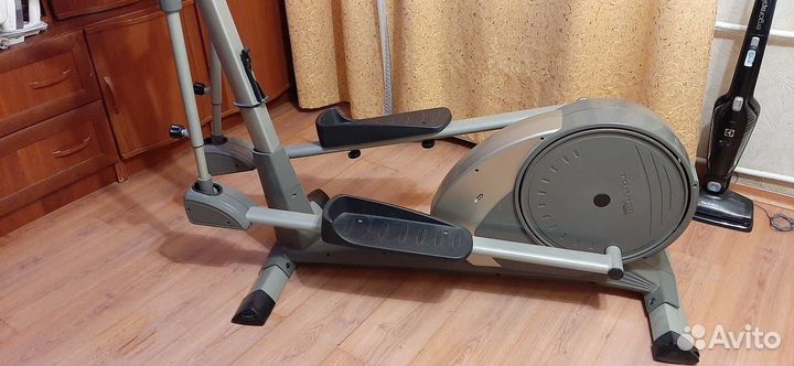 Эллиптический тренажер torneo