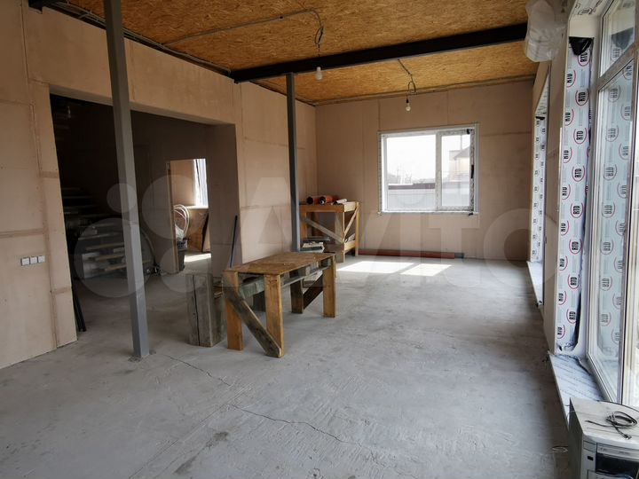 Дом 177 м² на участке 14 сот.