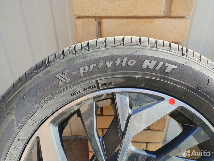 Tracmax X-Privilo H/T 215/60 R17 100H