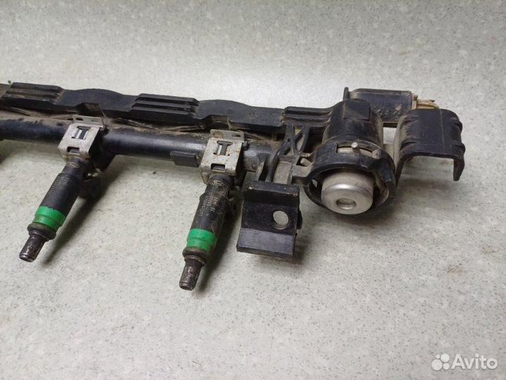 Рейка топливная (рампа) Ford Focus/Focus RS/Focus ST