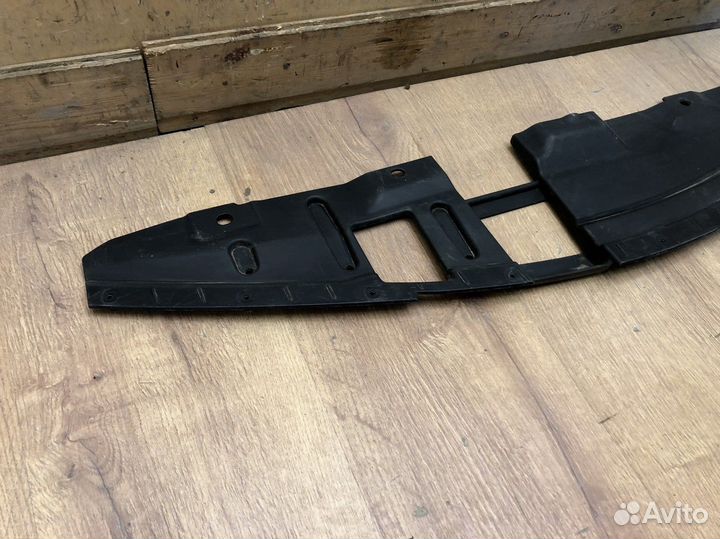 Кожух замка капота Nissan Qashqai (J11) 2014-2017