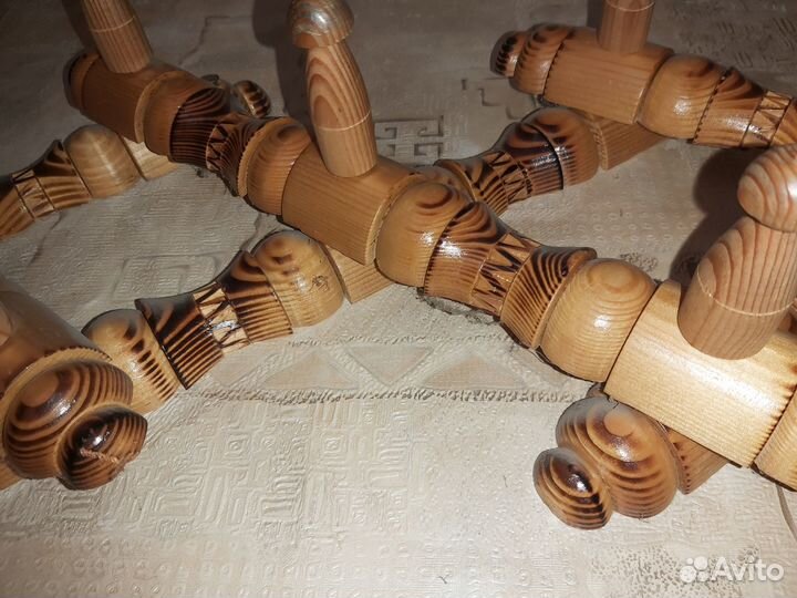 Вешалка деревянная