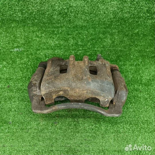 Суппорт тормозной передний левый SsangYong Actyon