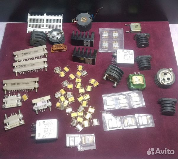 Индикаторные лампы. ин- 12 а и радиодетали