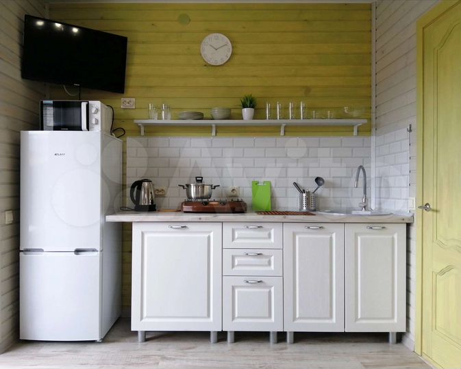 Комната 30 м² в 2-к., 1/2 эт.