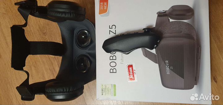 Очки виртуальной реальности с пультом