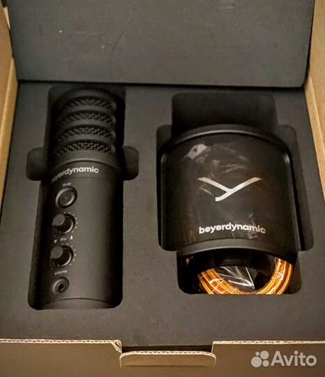 Beyerdynamic FOX