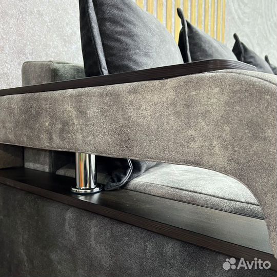 Диван линейный