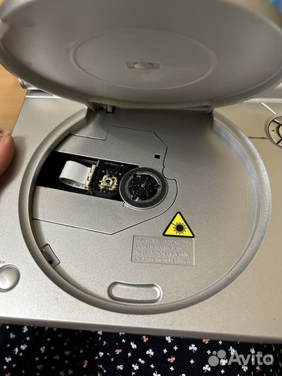 Портативный видеопроигрыватель