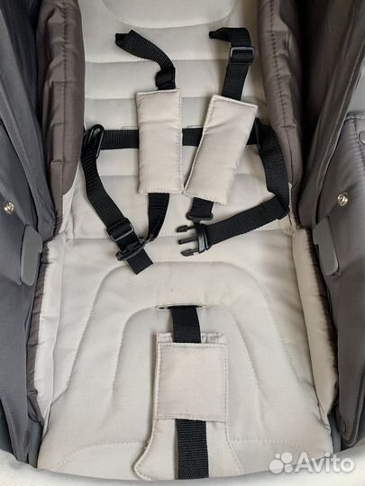 Прогулочная коляска chicco