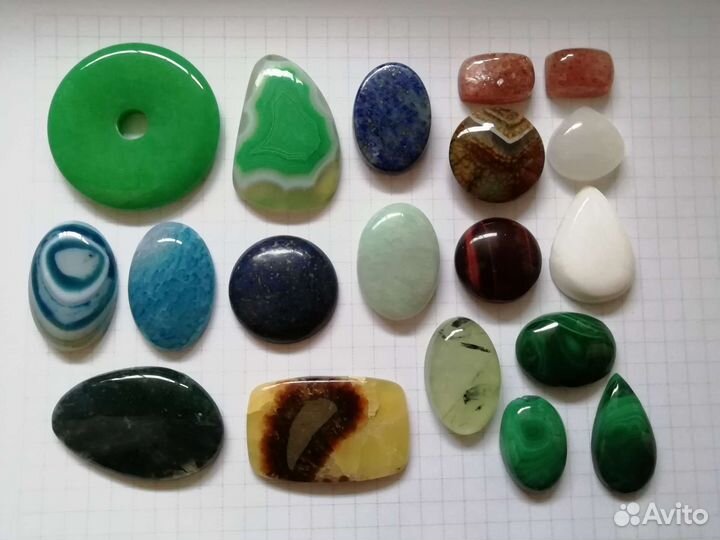 Натуральные камни кабошоны