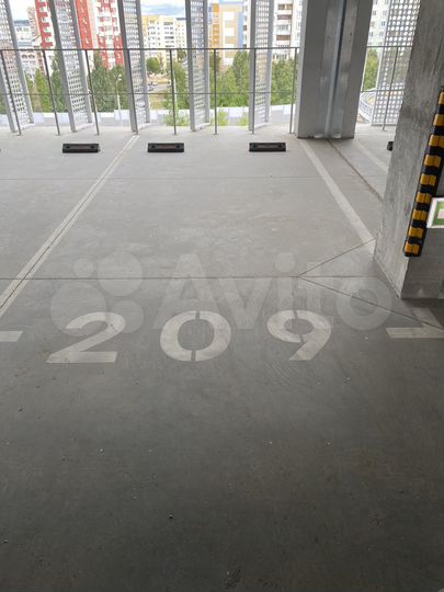 Машиноместо, 13 м²