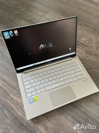 Стильный ультрабук Asus