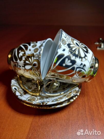 Фарфоровая чайная пара