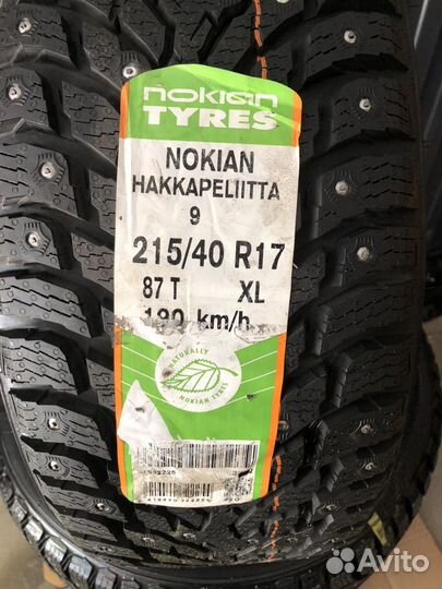 Nokian Tyres Hakkapeliitta 9 215/40 R17