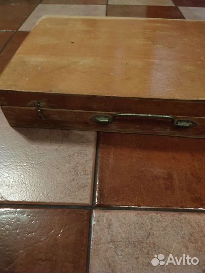 Раритетный деревянный ящик - чемодан