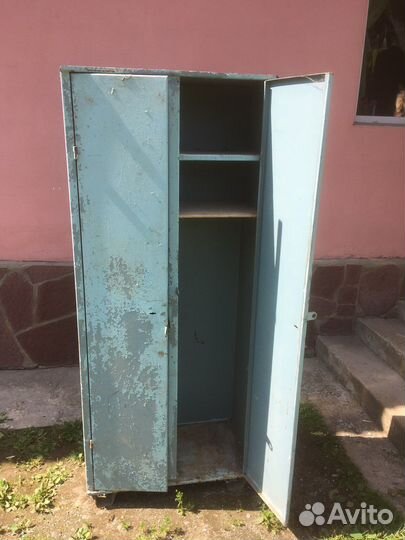 Шкаф для раздевалки металлический
