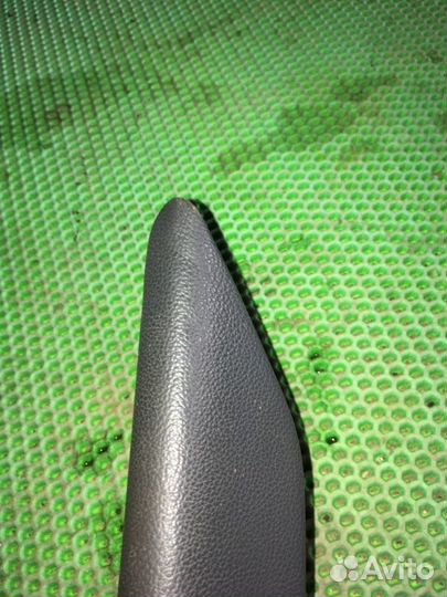 Накладка двери передняя левая Hyundai Solaris 2