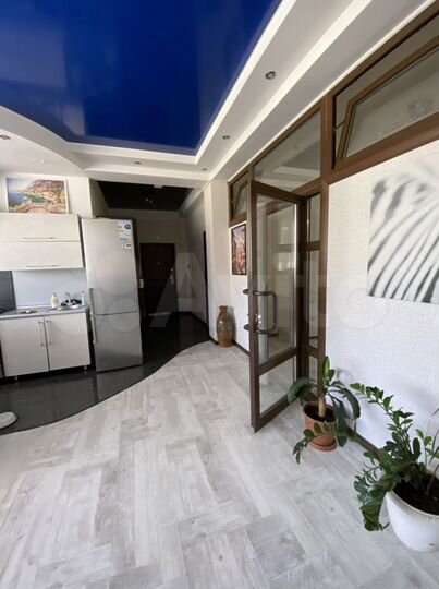 3-к. квартира, 60 м², 1/7 эт.