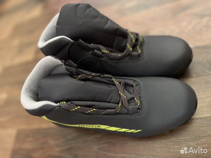 Лыжные ботинки новые Decathlon NNN