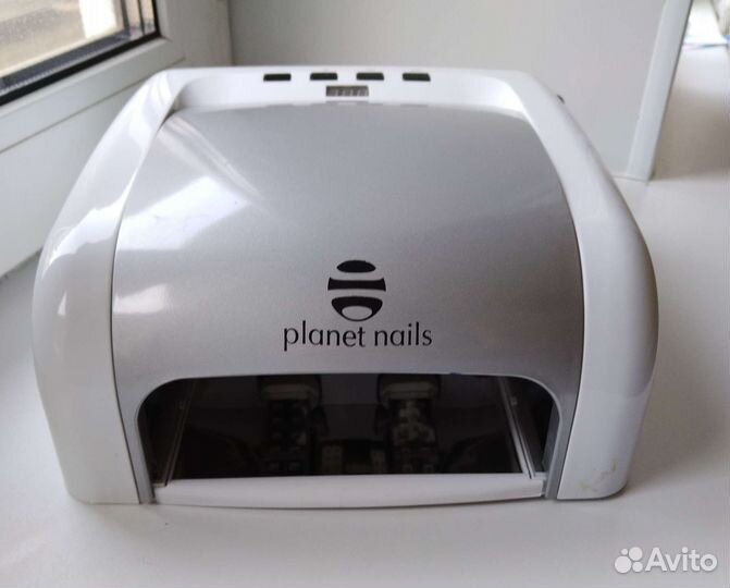 Лампа для сушки ногтей