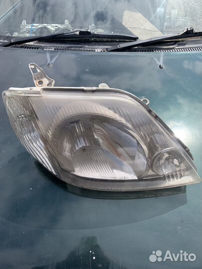 Фара правый Toyota Corolla 120