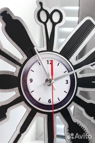 Настенные часы Время красоты (парикмахерские)