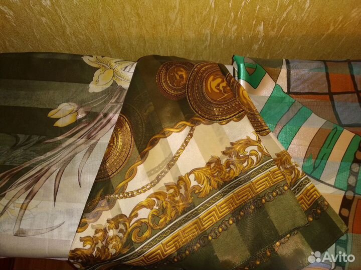 Шаль вязаная, платки