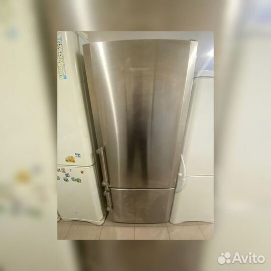 Холодильник Liebherr CPes 4613 высота 184 см