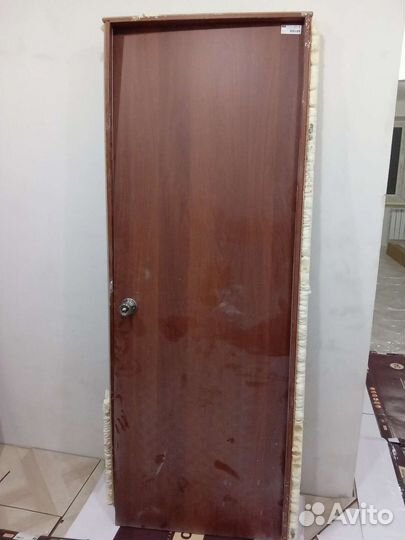 Дверь в сан узел