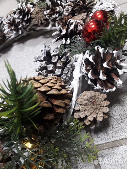 Новогодний венок ручной работы