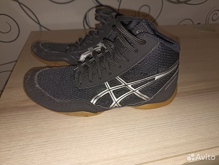 Борцовки asics