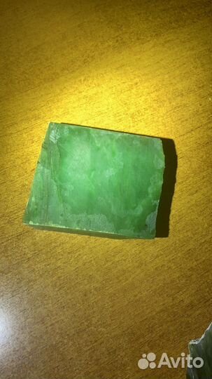 Камень нефрит