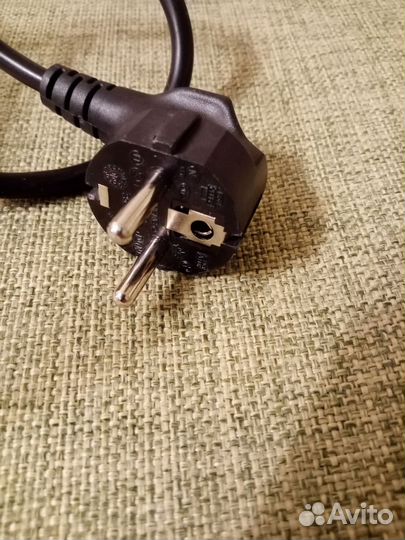 Кабель питания для компьютера