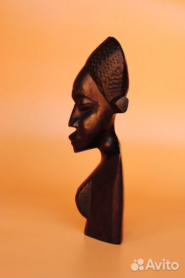 Африканские статуэтки из дерева