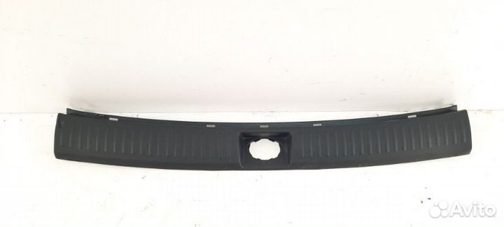 Накладка замка багажника Kia Sorento 3 prime