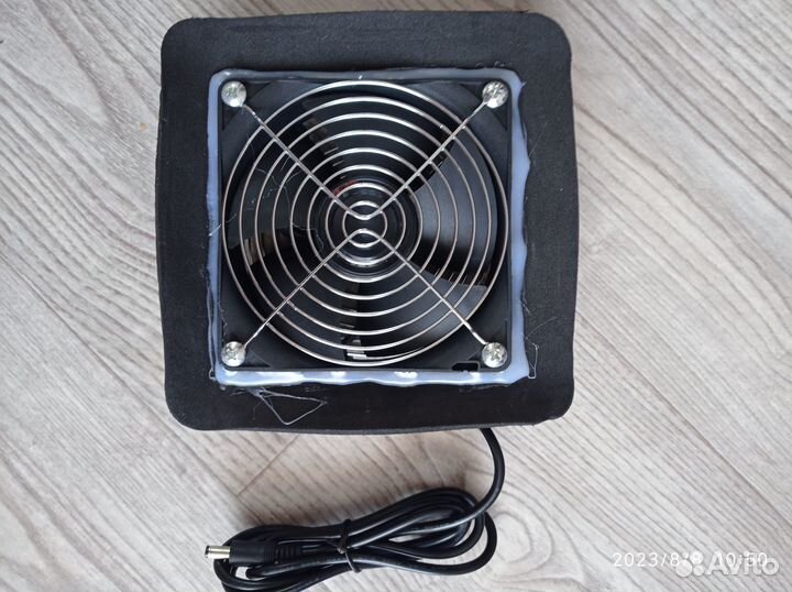 Вентилятор для надувного медведя