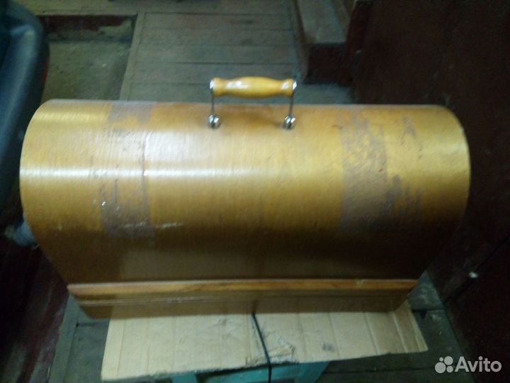 Швейная машинка в рабочем состоянии