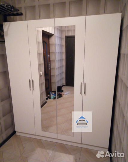 Шкаф четырехстворчатый